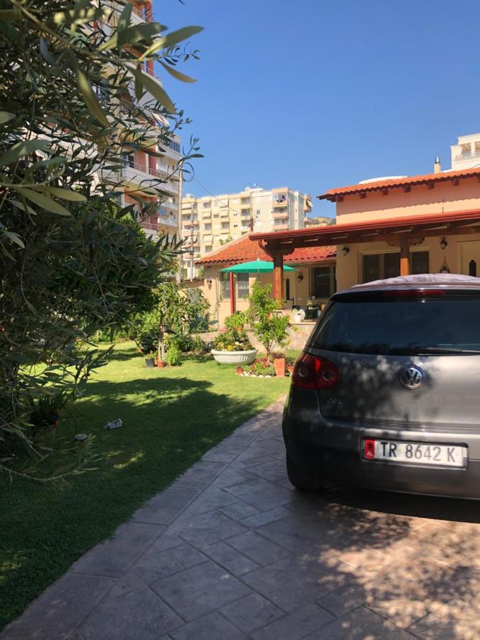 Olive House. Hotel Vlore Luaran gambar