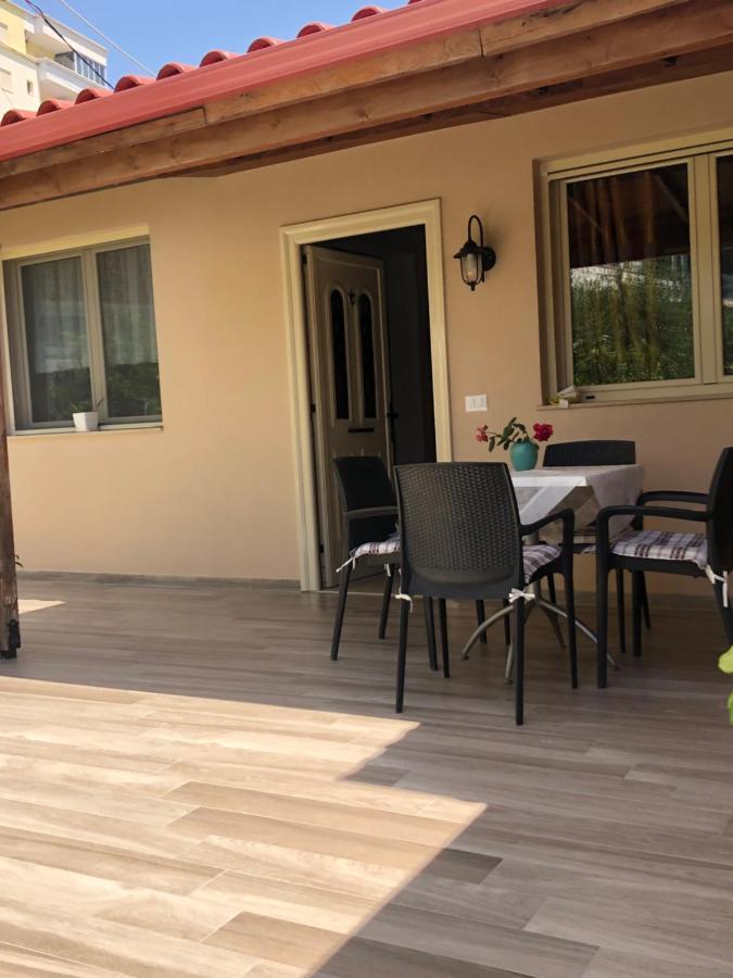 Olive House. Hotel Vlore Luaran gambar